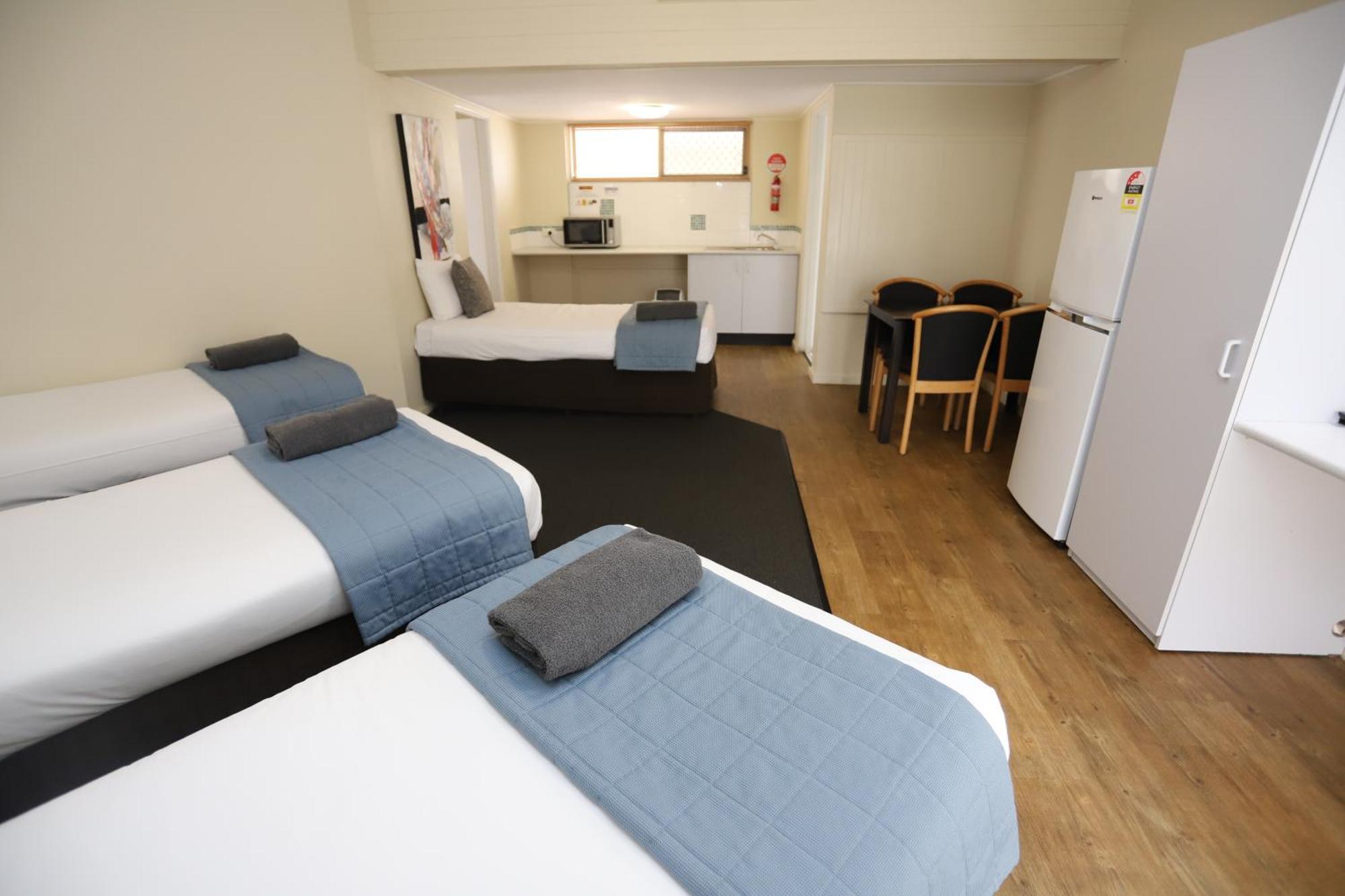 Sleepy Hill Motor Inn Raymond Terrace Extérieur photo