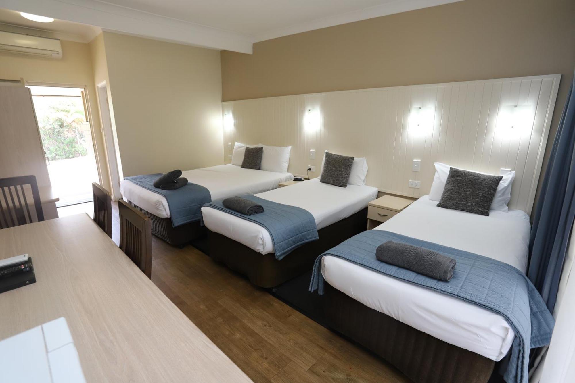 Sleepy Hill Motor Inn Raymond Terrace Extérieur photo
